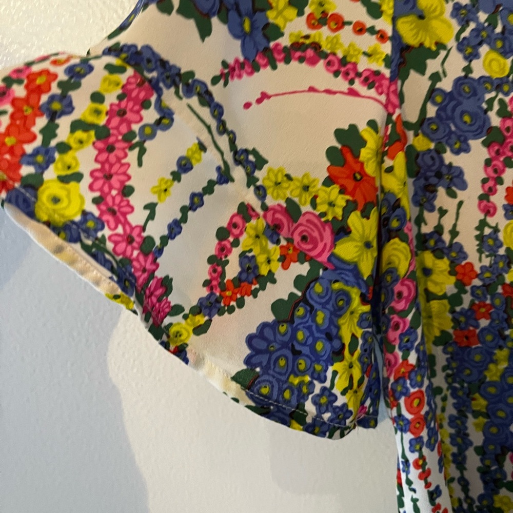 Talbots floral top in MP - Picture 4 of 5